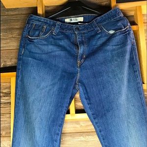 Gap Mid rise flare denim jeans. Women’s size 12.